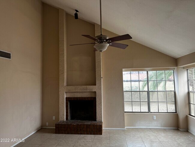Foto del edificio - 18601 N 48th Ave