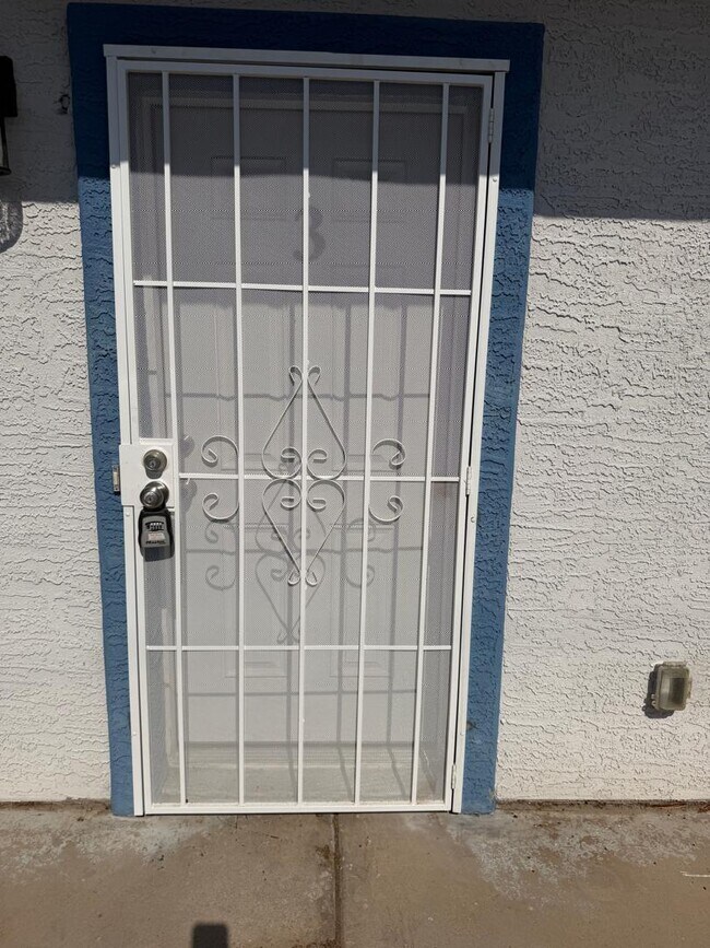 Foto del edificio - 2301 N 27th St