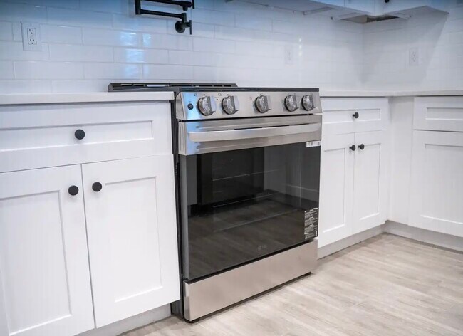 Foto del edificio - 16770 Meadowcroft St