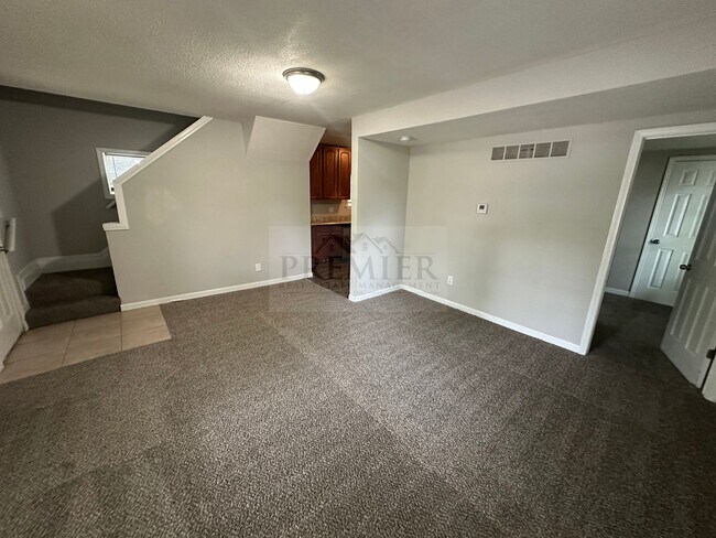 Foto del edificio - 2411 S Sterling Ave