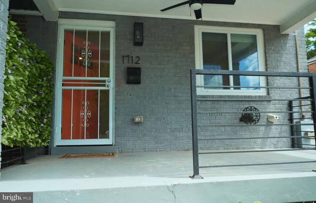 Primary Photo - 1712 Fort Davis St SE