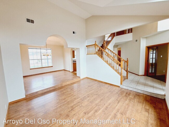 Foto del edificio - 5 br, 3 bath House - 8505 Ashton Place NE