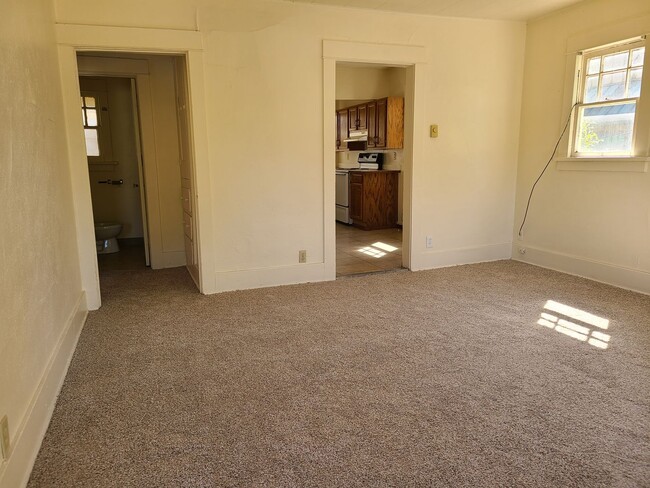 Foto del edificio - Cozy Home Close to Campus! ***Move-in SPEC...