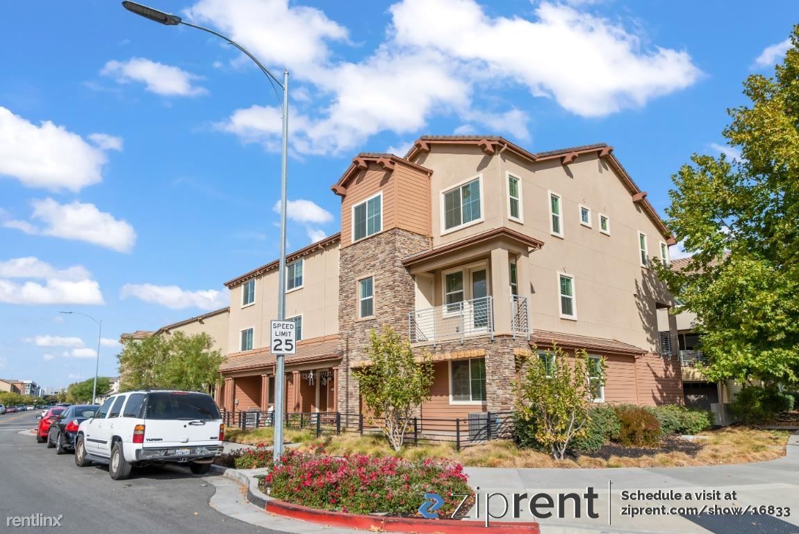 Primary Photo - 4 br, 3.5 bath Townhome - 6118 Charlotte D...
