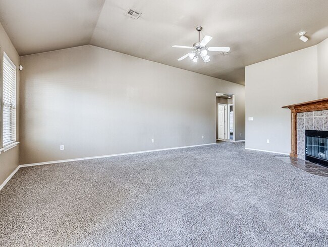 Foto del edificio - 1104 Westridge Dr