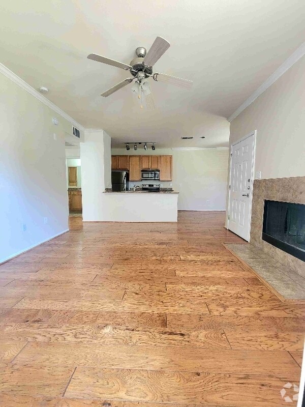 Desert Paradise Estates Apartments for Rent with Hardwood Floors