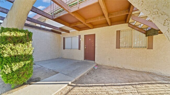 Foto del edificio - 1624 Cordoba Ln