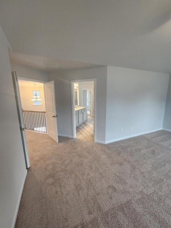 Foto del edificio - 121 Eleanora Pk