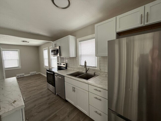 Foto del edificio - 3 Bedroom Home