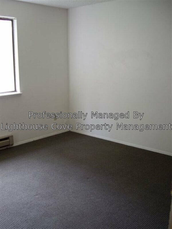 3818 Dyes Inlet Rd NW, Bremerton, WA 98312 Apartment for Rent in