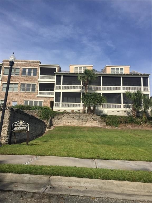 Building Photo - 105 Broad St