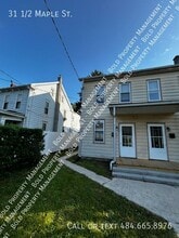 Building Photo - 31 Maple St