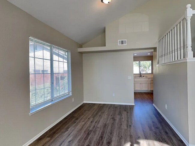 Foto del edificio - 24805 Half Dome Ct