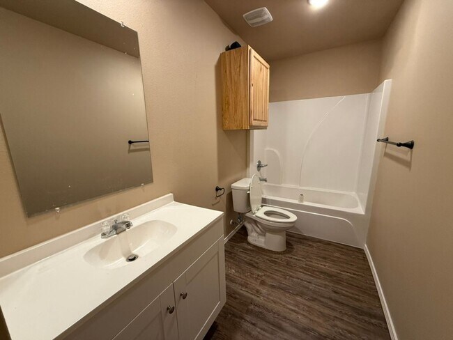 Foto del edificio - AMRR: East Lubbock Home ready for Immediate move in!