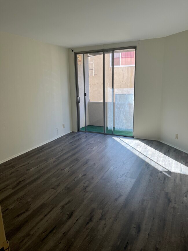 Building Photo - 1745 Camino Palmero St