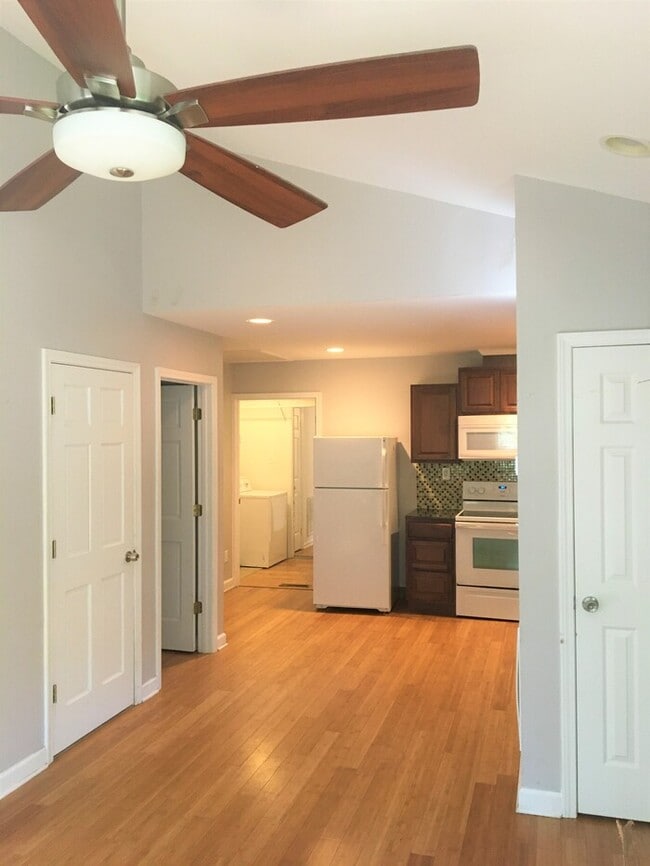 Building Photo - 3111 Stedman Dr