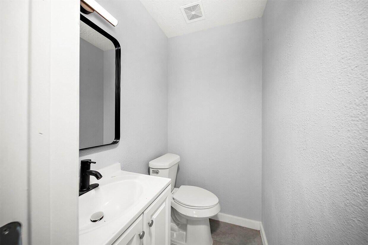 Foto del edificio - 16415 Woodrow St