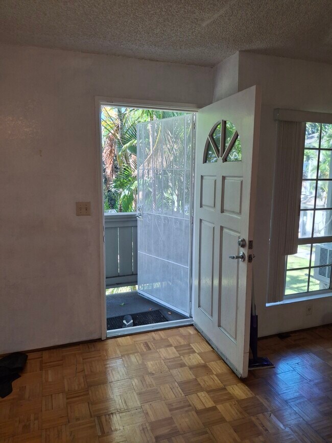 Entrada principal - 271 Mananai Pl