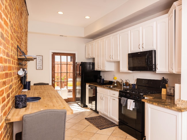 Building Photo - 222 Florida Ave NW