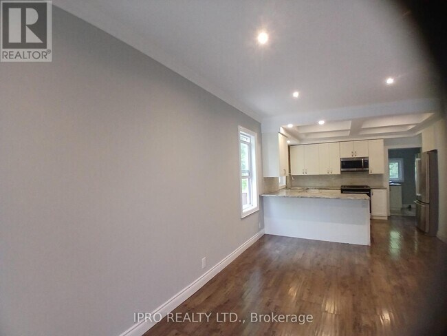 Photo du bâtiment - 49 E 9th St