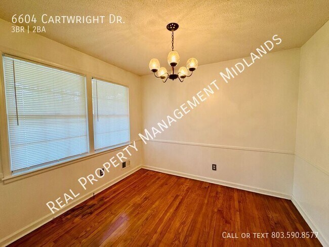 Foto del edificio - 6604 Cartwright Dr