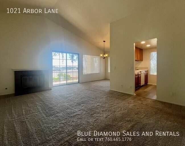 Foto del edificio - 1021 Arbor Ln
