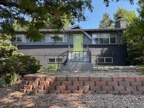 Building Photo - 1212 Westmoreland Rd