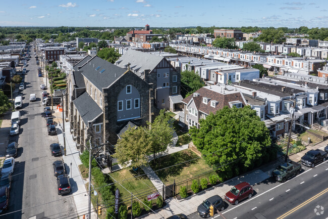 Primary Photo - Hillside Lofts