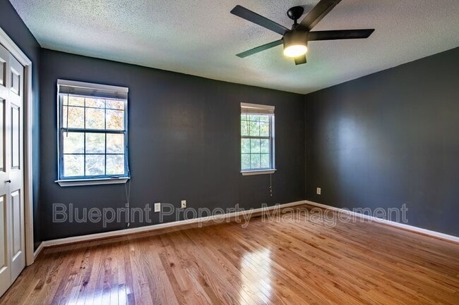 Foto del edificio - 118 Ridge Park Dr