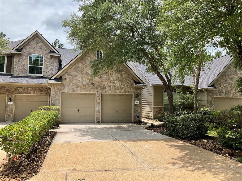 186 N Valley Oaks Cir, Spring, TX 77382 Condo for Rent in Spring, TX