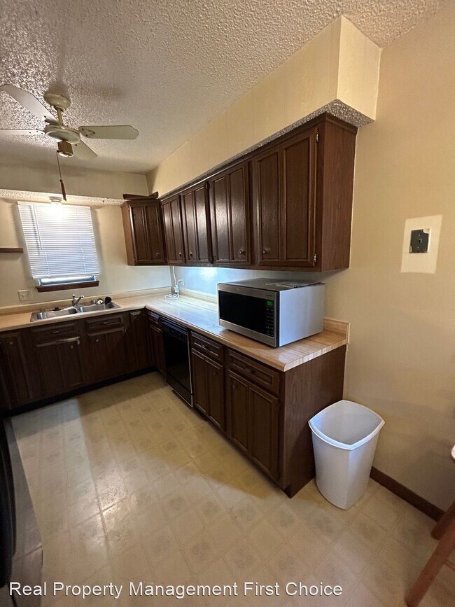 Foto del edificio - 2 br, 2 bath House - 8802 Kendall Ct