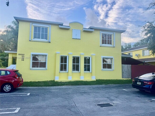 Foto del edificio - 19550 SW 103rd Ct