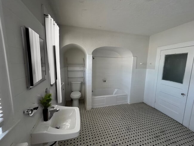 Foto del edificio - 2904 W Chestnut St