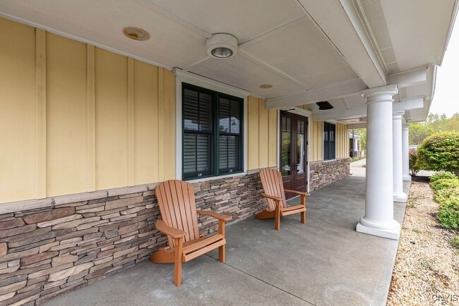 Building Photo - 6475 Collamer Rd