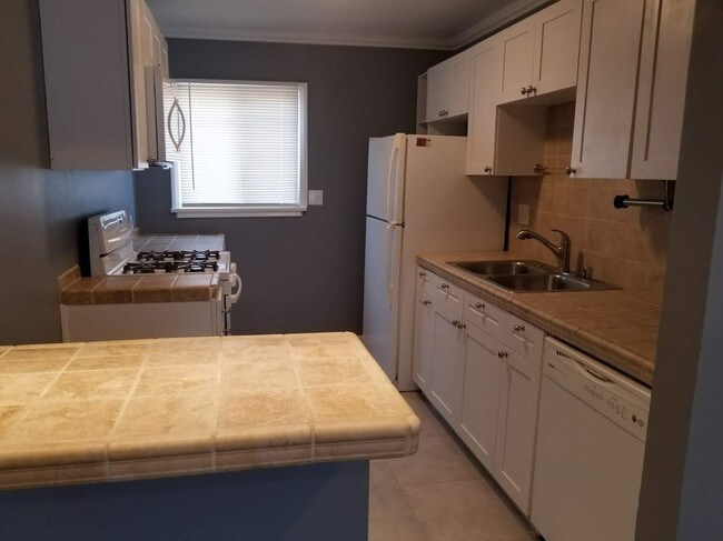 Foto del edificio - 614 S Avenue 60