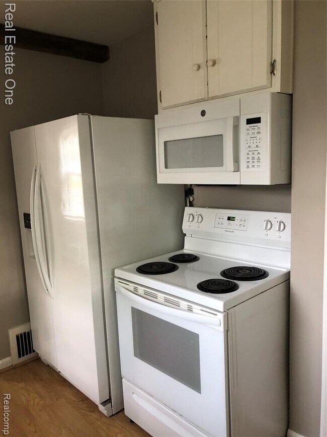 Foto del edificio - 1070 Lincoln Ct