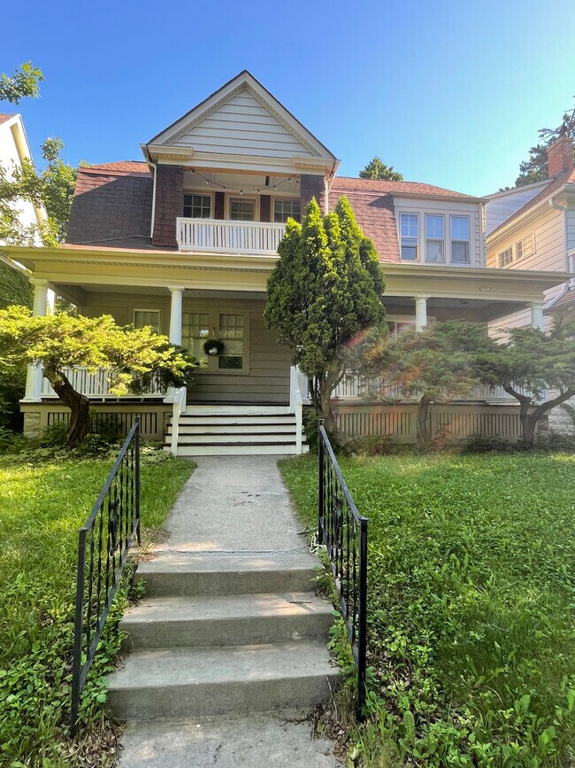 Building Photo - 2500 E Edgewood Ave