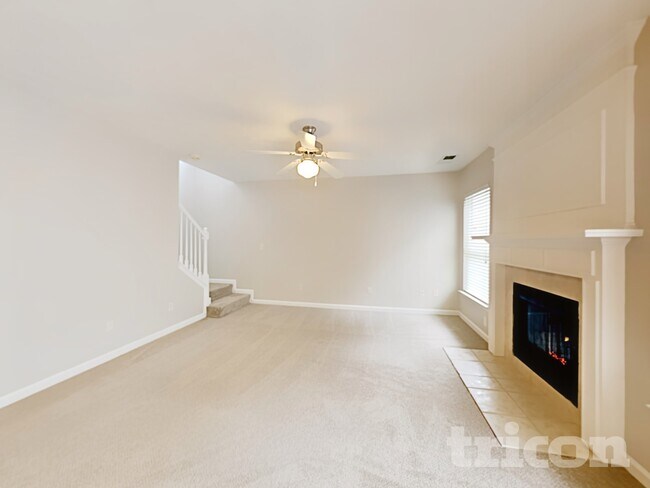 Foto del edificio - 8274 Eastshore Dr