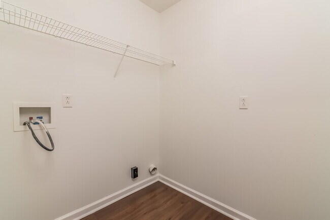 Foto del edificio - 2115 Cason Trail