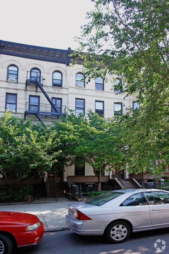 421 3rd St, Brooklyn, NY 11215 Apartments in Brooklyn, NY