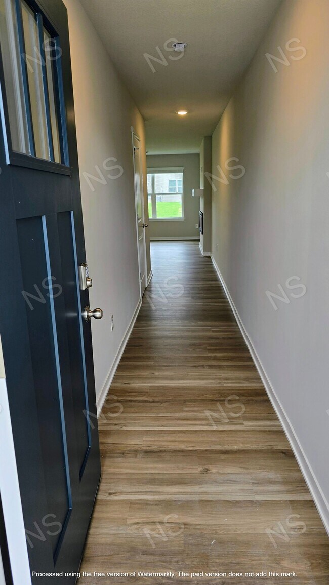 Foto del edificio - 523 Kinley Dr