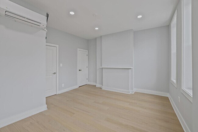 Building Photo - 55 Astor Pl