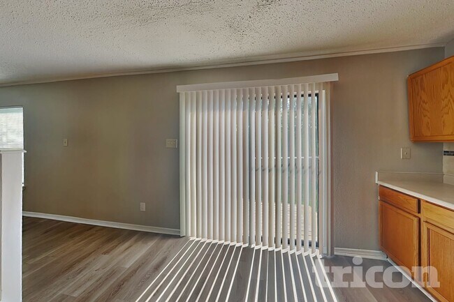 Foto del edificio - 2162 Mossy Creek Dr