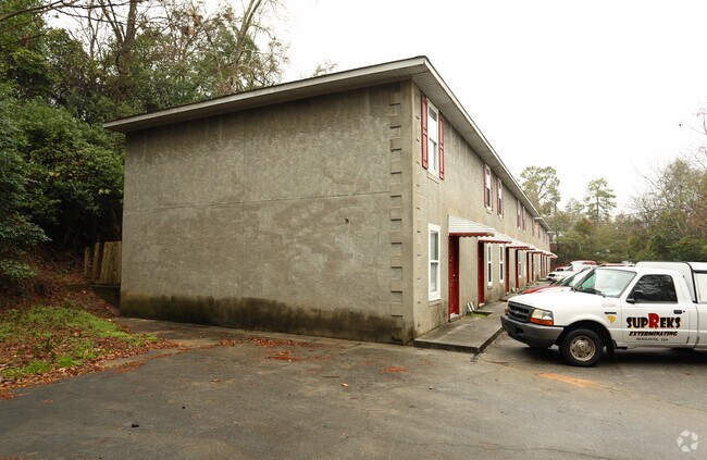 Building Photo - 2419 Baywood Dr