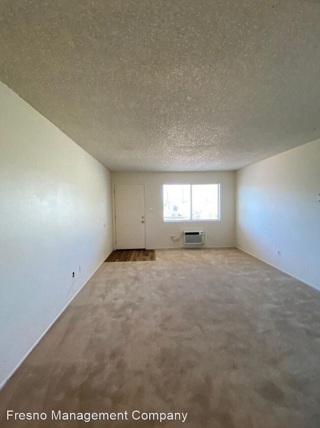 Building Photo - 136 W Saginaw Way
