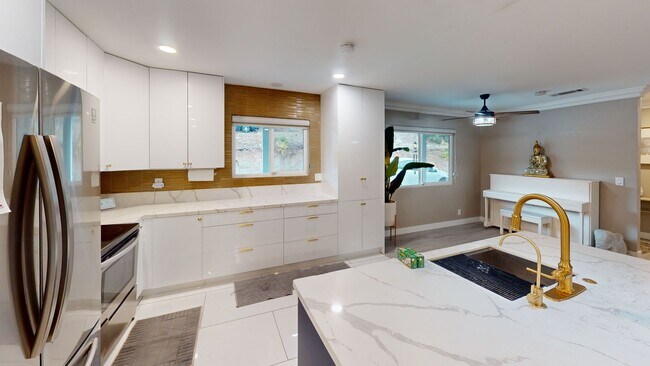 Building Photo - Alpine - Modern 3bd/2ba Alpine House close...