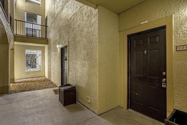 Building Photo - 102 Vista Verdi Cir