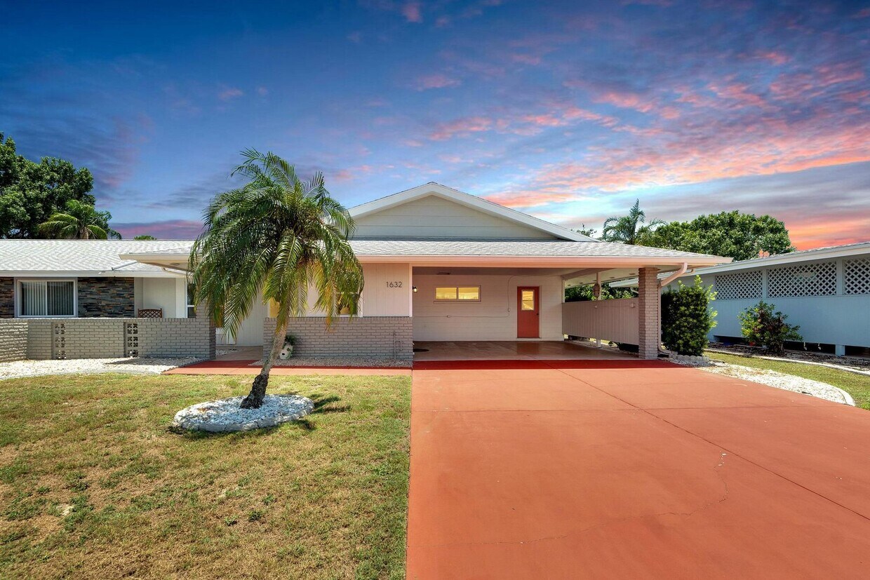 Primary Photo - SCC Villa Furnished Or Unfurnished