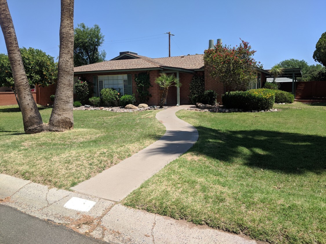 Primary Photo - Rare 3BD/2BA home for rent in Biltmore Area