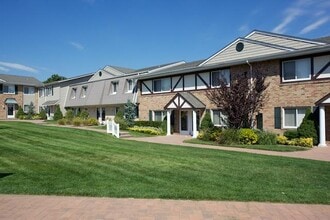 Building Photo - 55 Broadway Cir